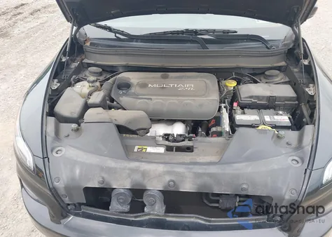 2016 Jeep Cherokee Latitude из США, поврежденный, VIN 1C4PJMCB4GW374991